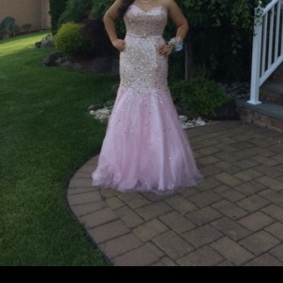 Dress - Picture 2 of 3